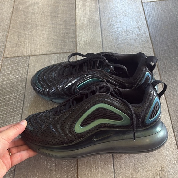 Nike Air Max 720 Size 7 Throwback Future Iridescent Green and Black Shoes - Picture 6 of 12